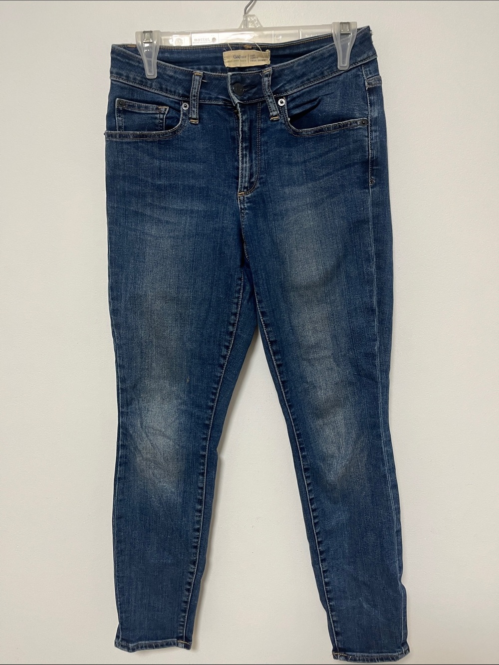 GAP Curvy True Skinny Jeans in Faded Indigo Blue